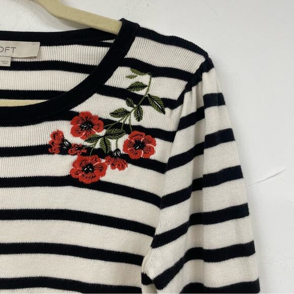 Loft Black & White Striped Red Floral Embroidery Shoulder Sweater Womens XS - Picture 2 of 6